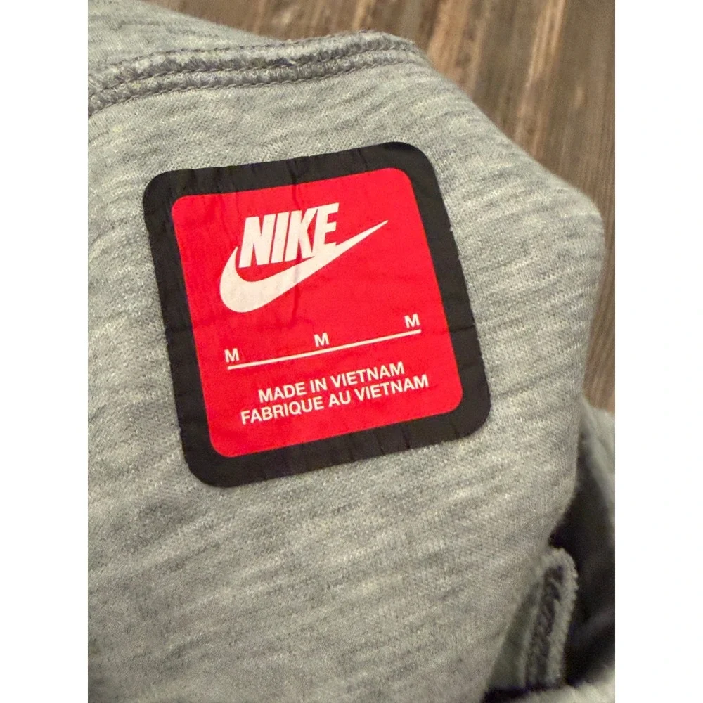 Nike Tech Fleece Joggers Kids Boys Medium Grey Heather Sweatpants CU9213-063
